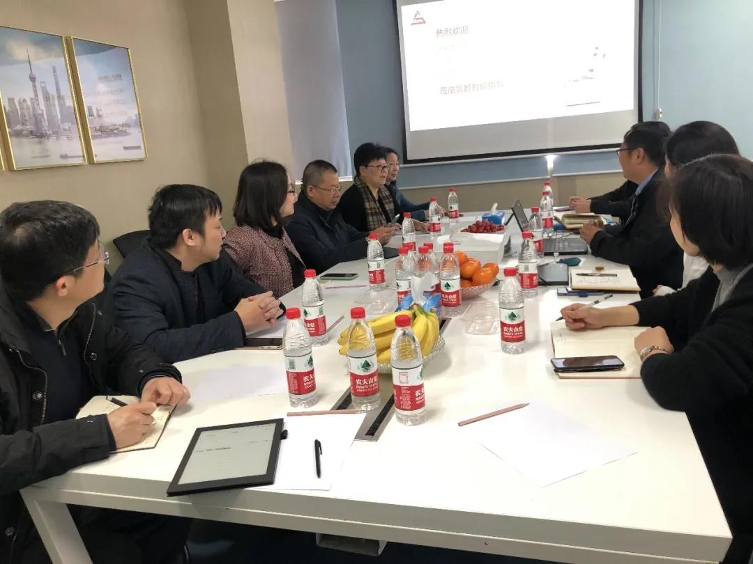 市教委學生事務中心、成才與就業(yè)編輯部、上海市創(chuàng)業(yè)基金會（EFG）、覺群文教基金會領導蒞臨颯智指導(圖3)